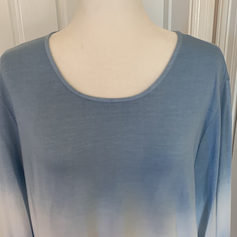 EUC.  Chicos blue ombré top/tunic - Picture 3 of 5